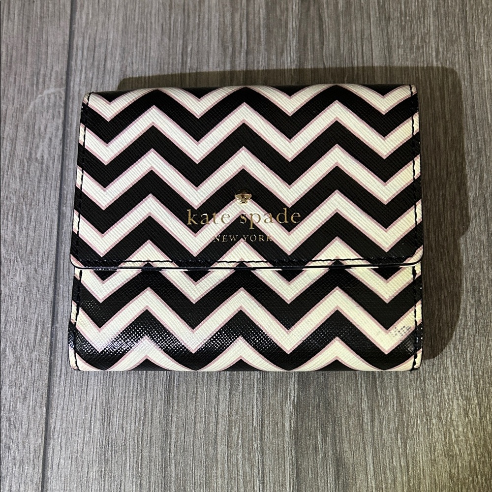 Kate Spade Zigzag Black and White Wallet